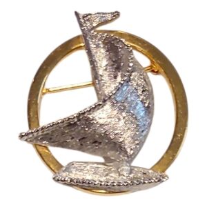 Vintage Sail Boat Brooch Scarf Lapel Pin Gold And Silver Toned Skippers Choice